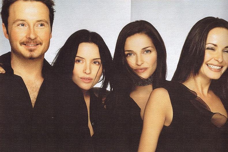 Welcome to Give me The Corrs Enter Vote for this site link